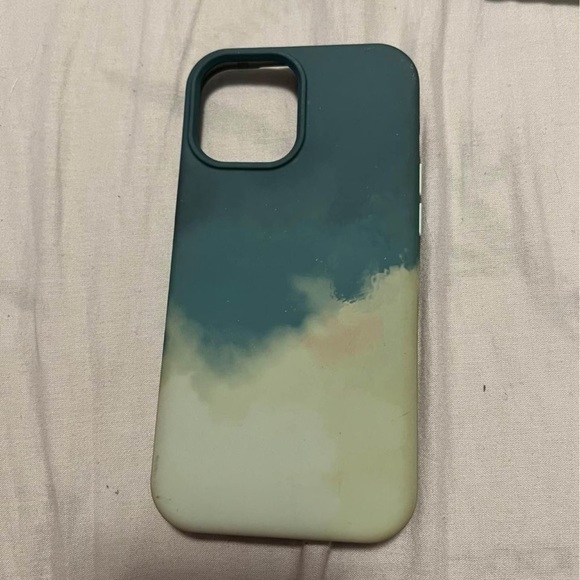 Otterbox iPhone Case - Picture 1 of 1